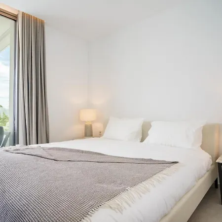 Unico-sea,golf And Retreat *