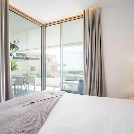 Unico-sea,golf And Retreat Marbella